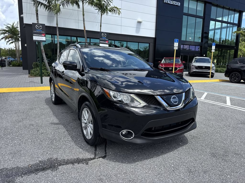 Used 2018 Nissan Rogue Sport SV w/ SV Technology Package AWD/4WD image 7