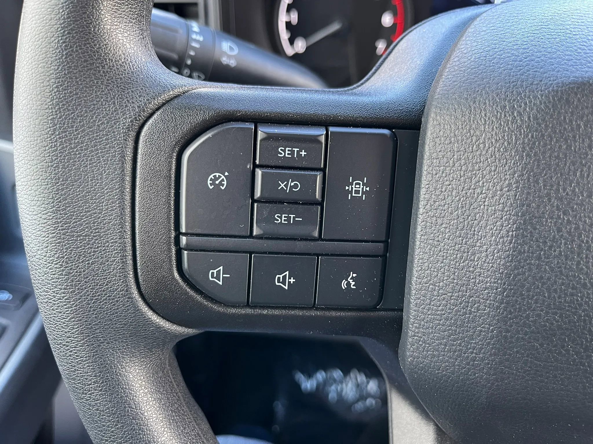 Used 2023 Ford F350 XLT w/ 360-Degree Camera Package image 29