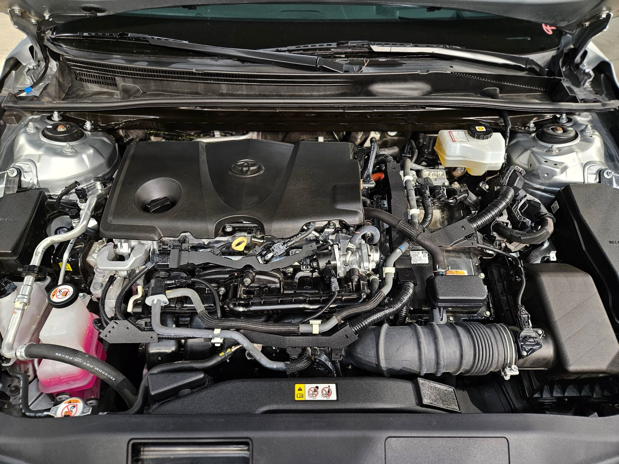 Used 2022 Toyota Avalon Limited image 19