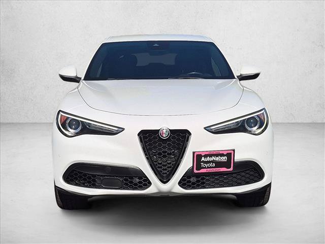 Used 2023 Alfa Romeo Stelvio Sprint AWD/4WD image 2