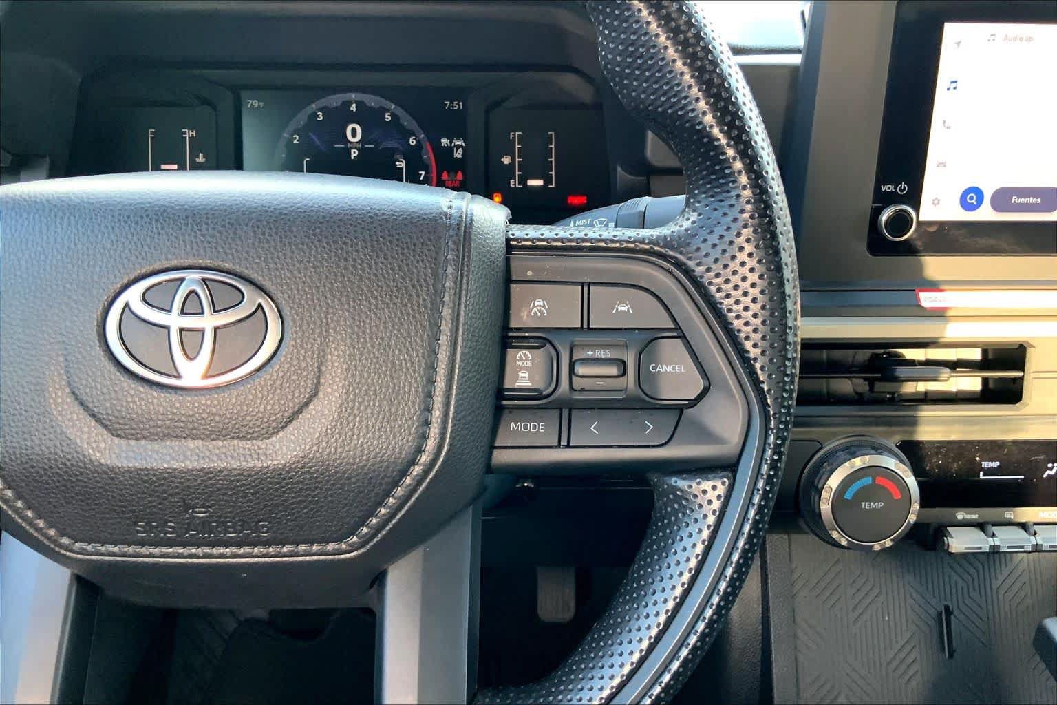 Used 2025 Toyota Tacoma SR AWD/4WD image 23
