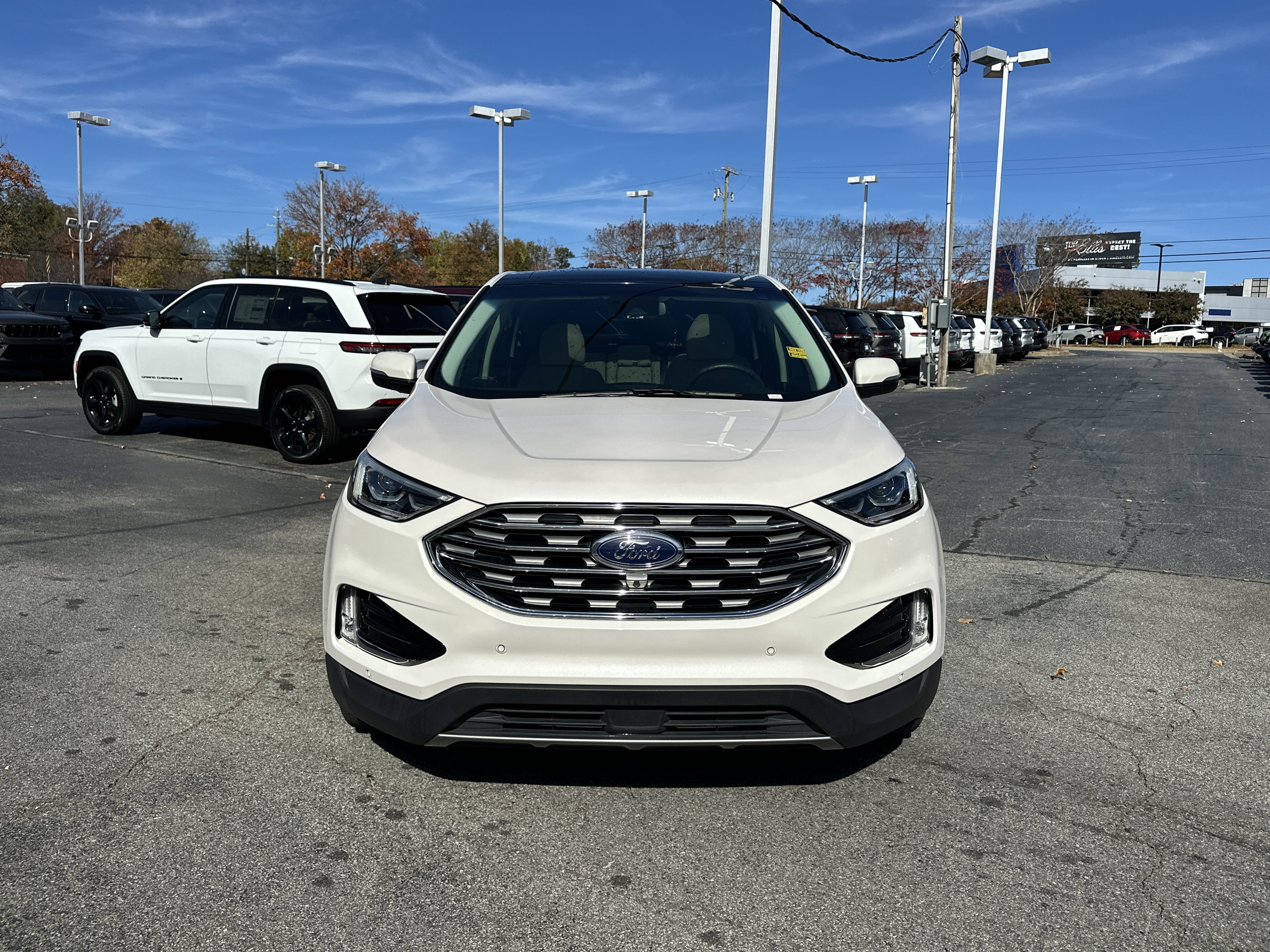 Used 2019 Ford Edge Titanium w/ Equipment Group 301A image 4