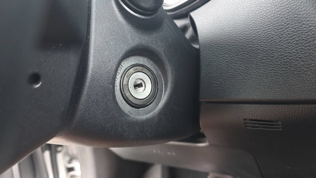 Used 2022 Toyota Corolla LE FWD image 22