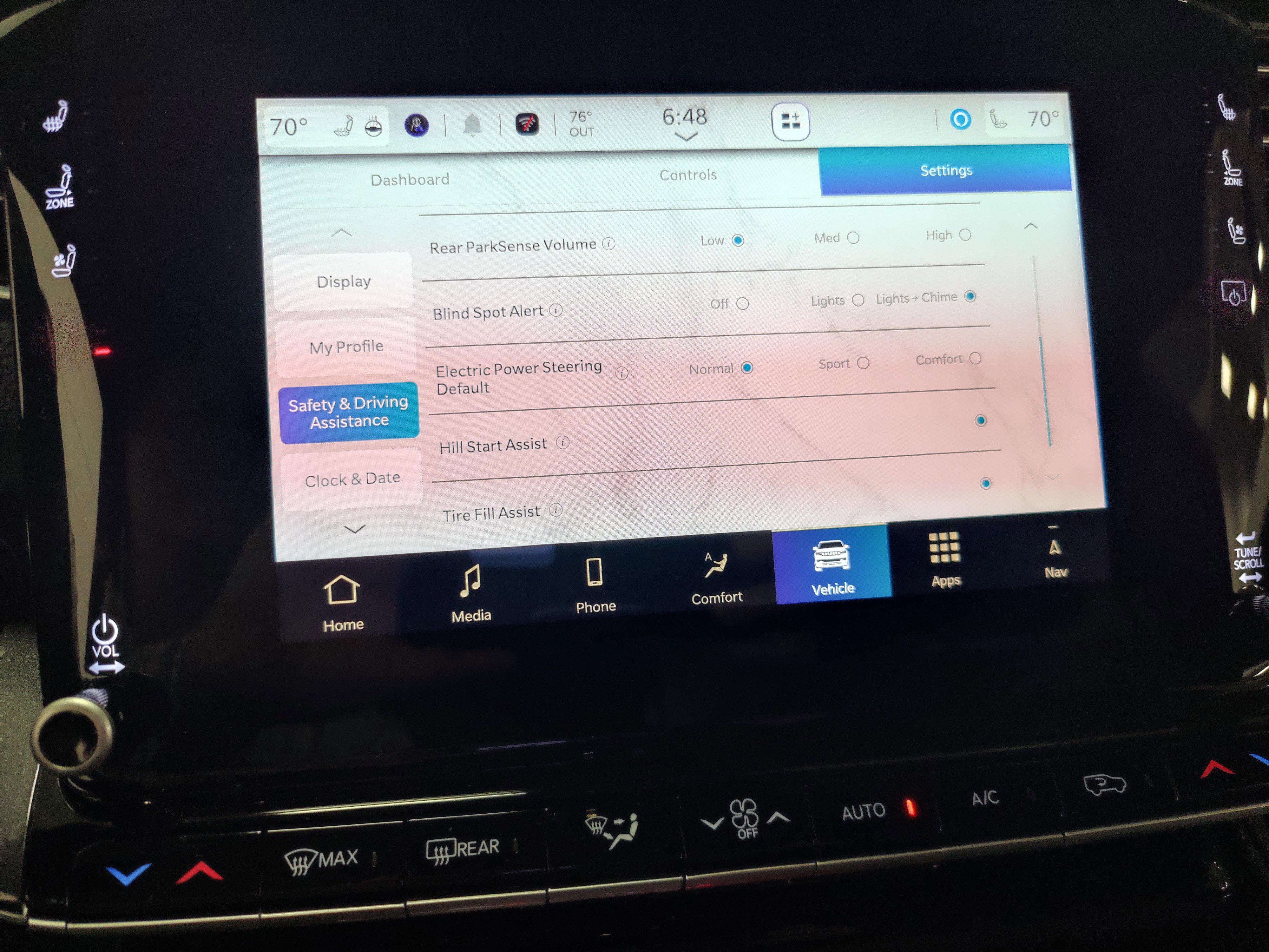 Used 2024 Jeep Wagoneer 4WD image 22