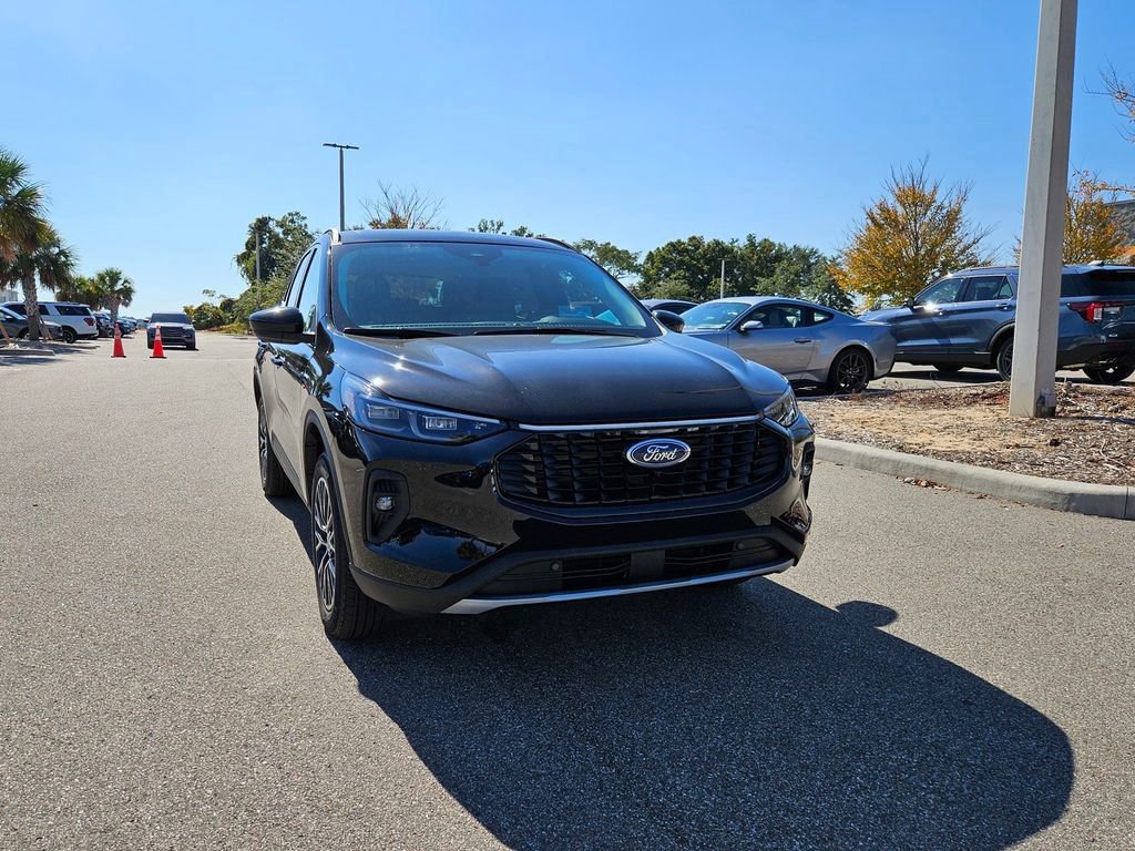 New 2026 Ford Escape SE w/ PHEV Premium Package image 2
