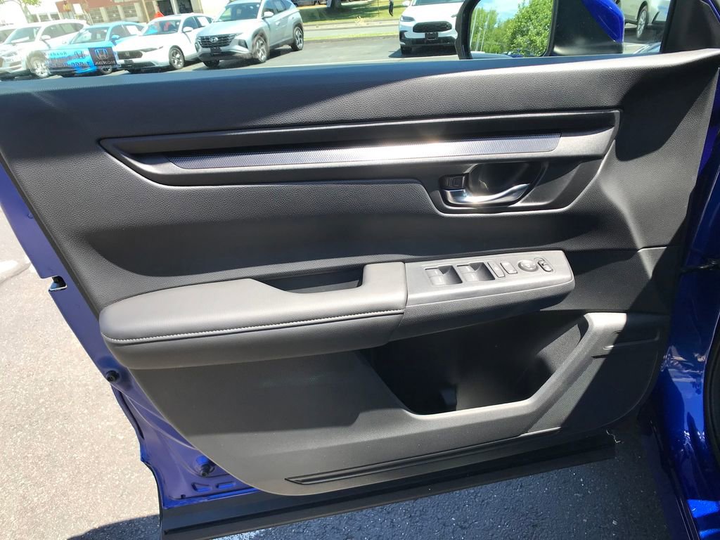 Certified 2025 Honda CR-V LX image 15