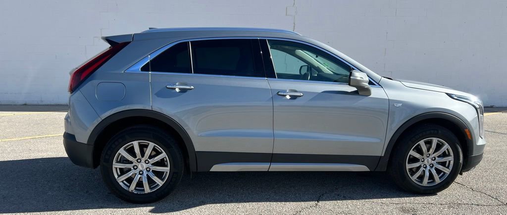 Used 2023 Cadillac XT4 Premium Luxury image 6