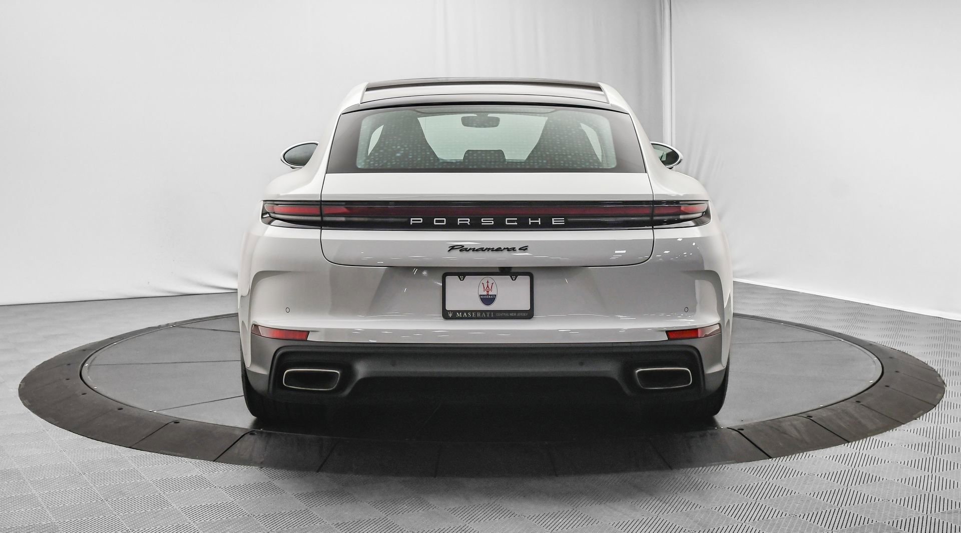 Used 2025 Porsche Panamera 4 image 6