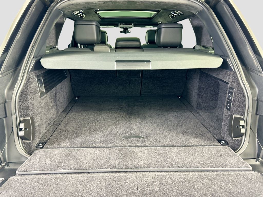 Used 2021 Land Rover Range Rover Long Wheelbase Autobiography image 27