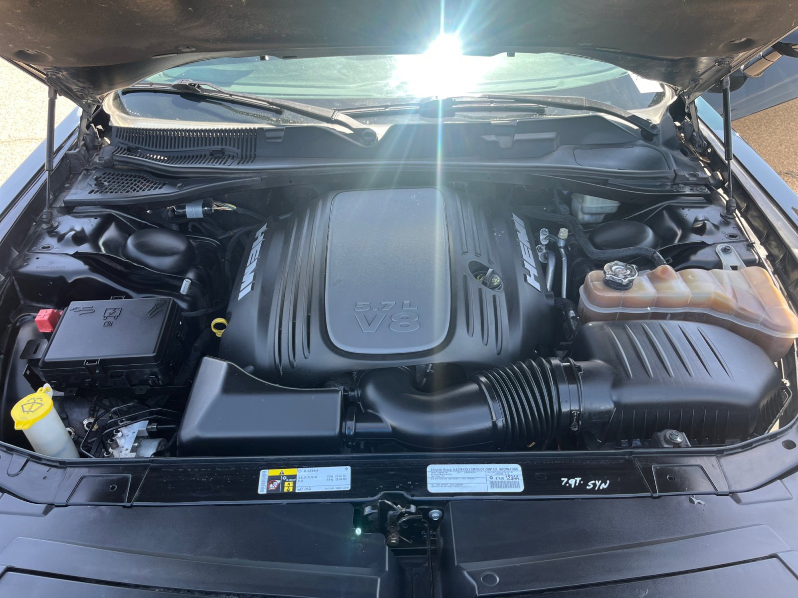 Used 2015 Dodge Challenger R/T Plus RWD image 21