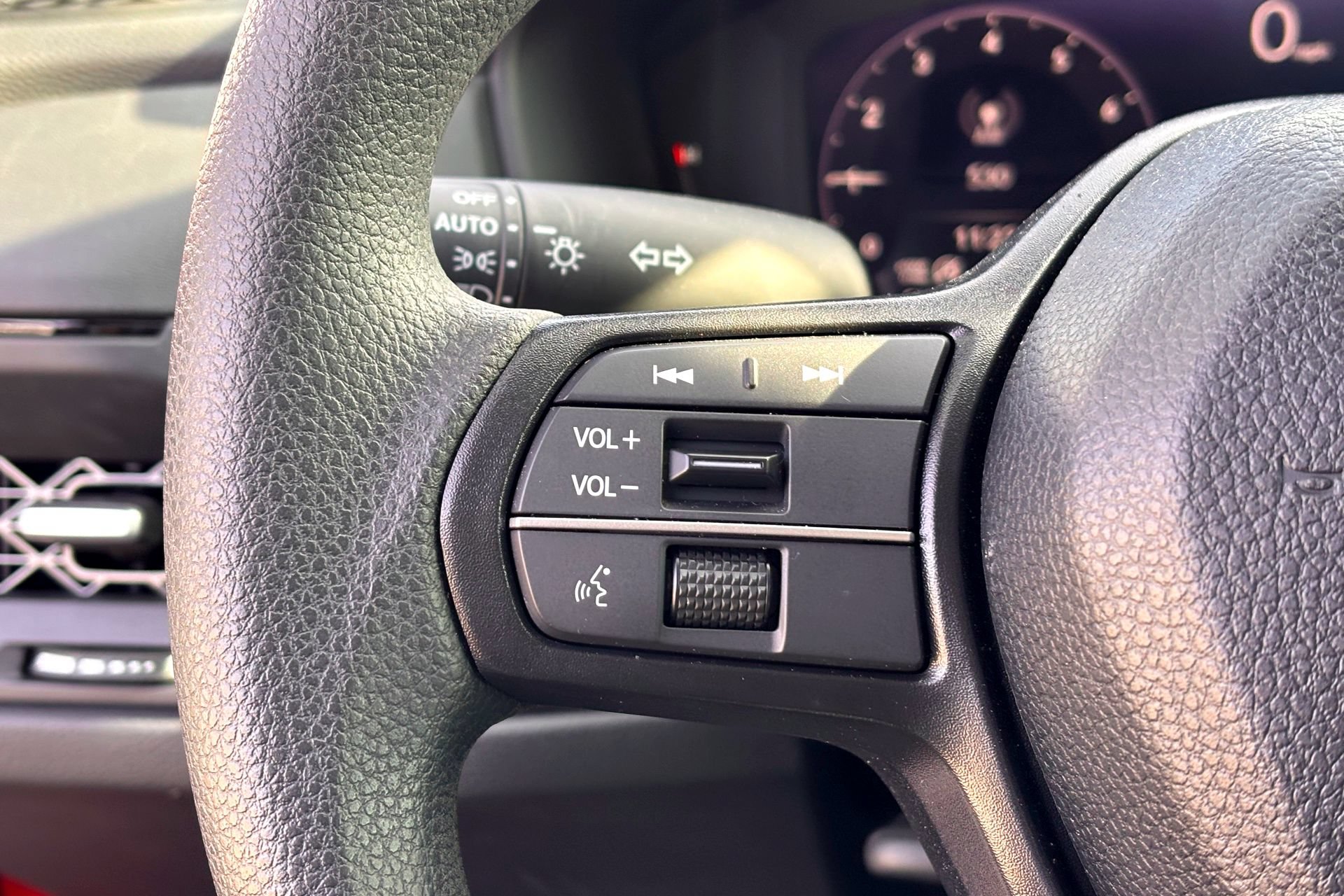 Used 2025 Honda Accord SE image 16