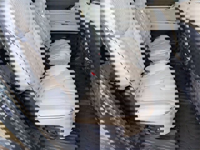 Used 2023 Hyundai Palisade Calligraphy image 17