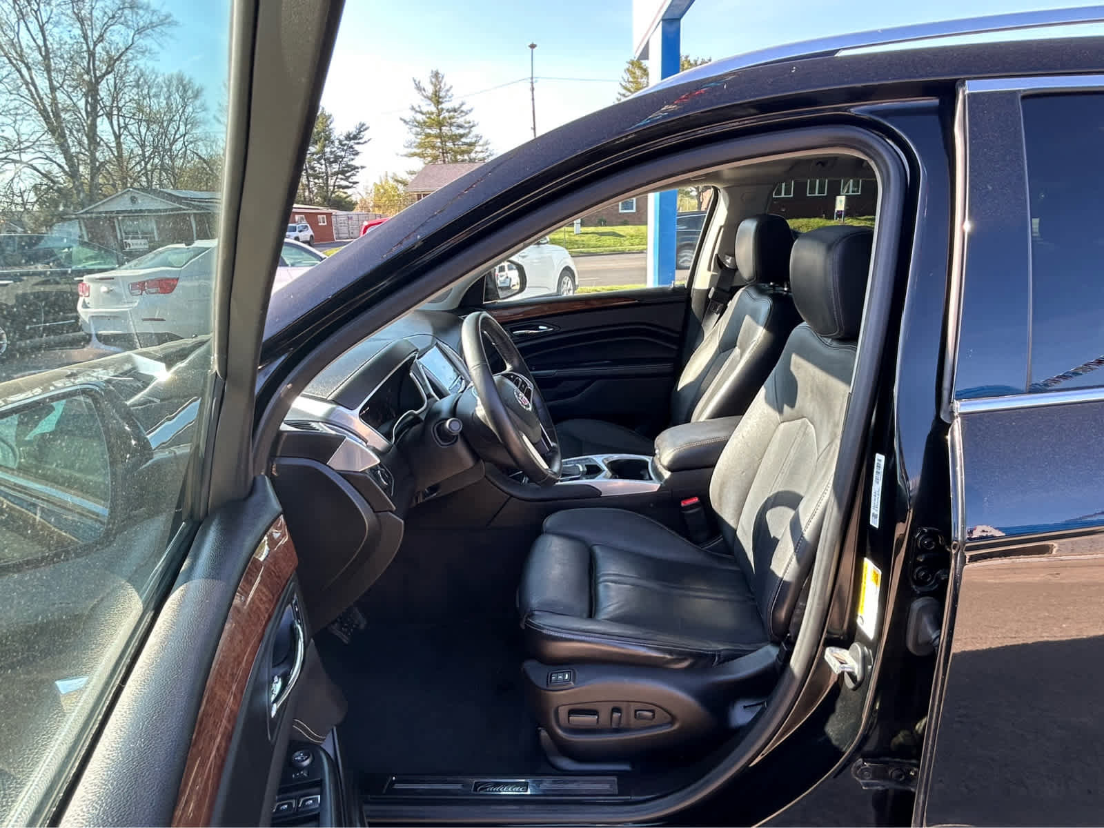 Used 2014 Cadillac SRX Luxury image 15