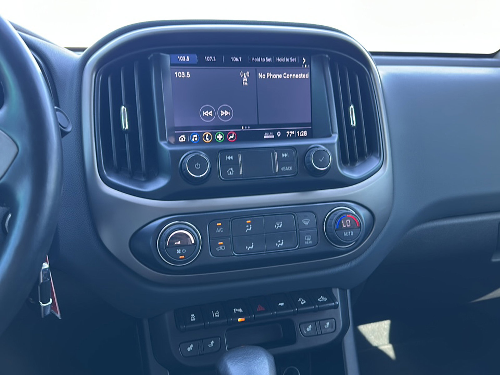 Used 2022 Chevrolet Colorado Z71 w/ Safety Package image 31