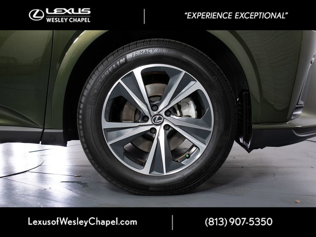 Used 2025 Lexus RX 350 FWD w/ Technology Package image 4