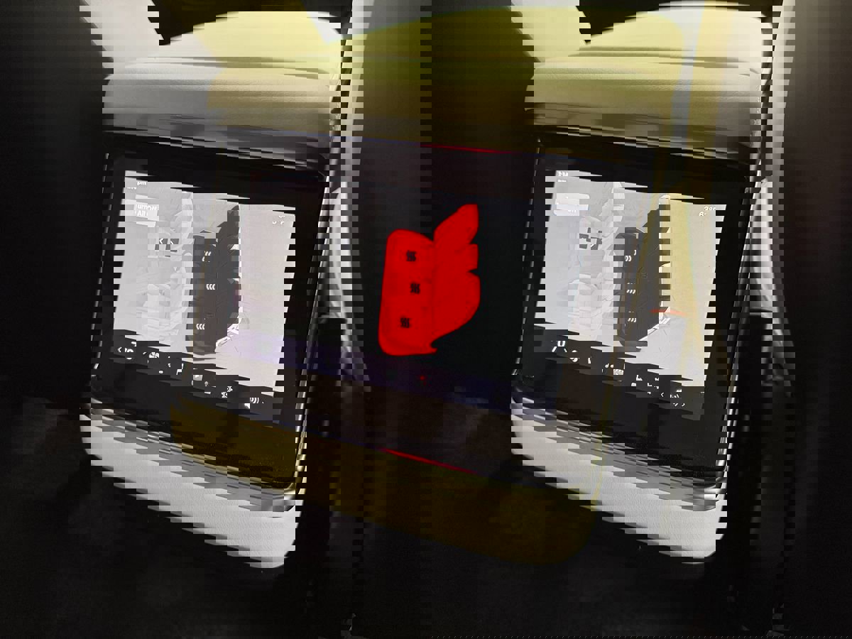 Used 2021 Tesla Model S Plaid image 33