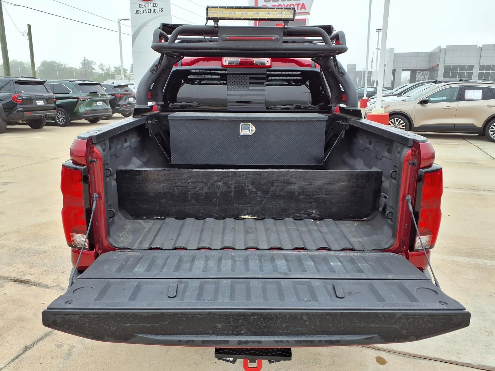 Used 2024 Chevrolet Colorado ZR2 w/ Safety Package image 8