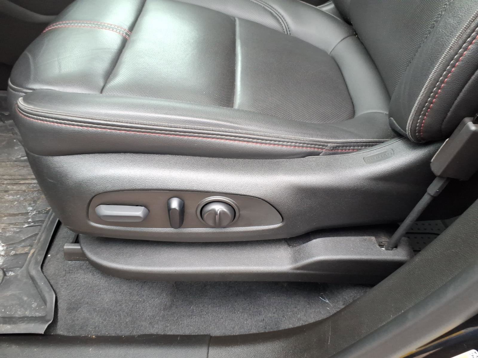 Used 2023 Chevrolet Traverse RS w/ LPO, Floor Liner Package AWD/4WD image 18