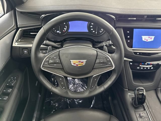 Used 2025 Cadillac XT5 Sportv w/ Technology Package AWD/4WD image 28