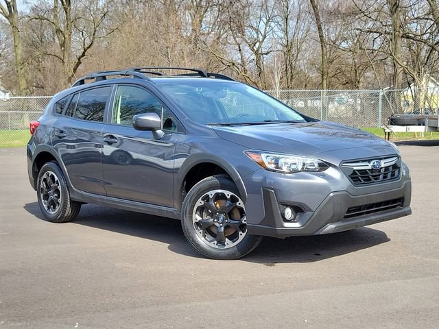 Used 2021 Subaru Crosstrek 2.0i Premium w/ Moonroof Package image 1