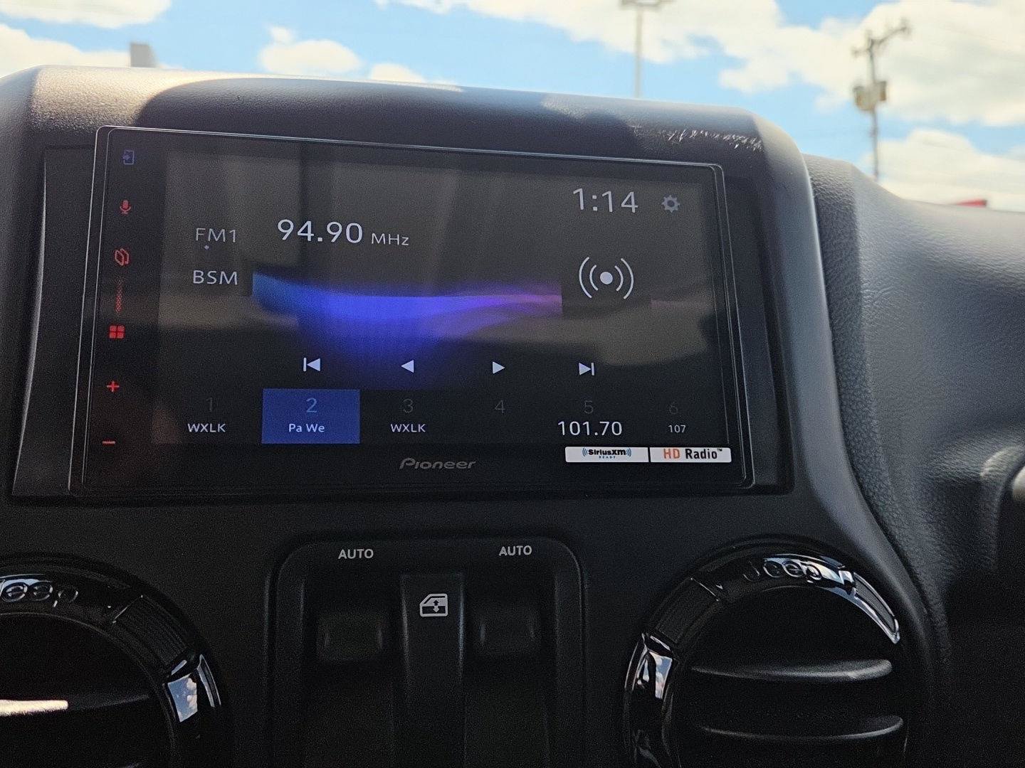 Used 2014 Jeep Wrangler Sahara AWD/4WD image 25
