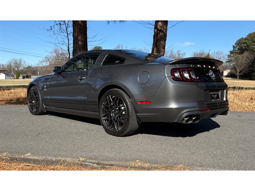 Used 2013 Ford Mustang Shelby GT500 image 22