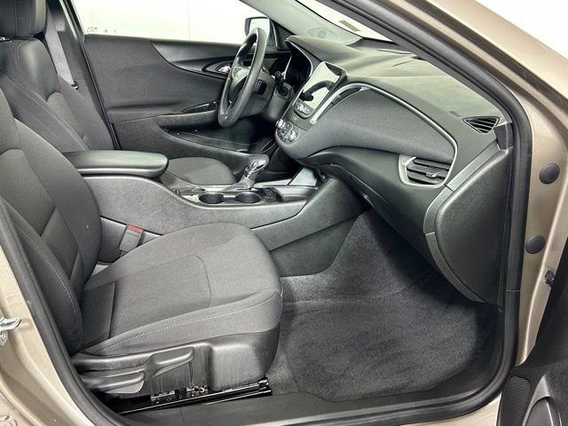 Used 2022 Chevrolet Malibu LS w/ Driver Confidence Package II FWD image 8