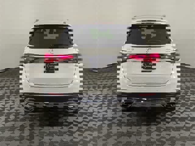 Certified 2026 Mercedes-Benz GLC 300 4MATIC image 4