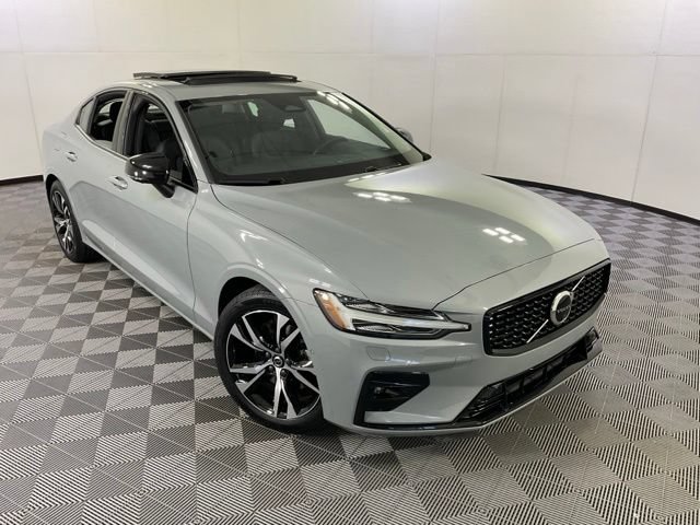 Certified 2024 Volvo S60 B5 Plus AWD/4WD image 41