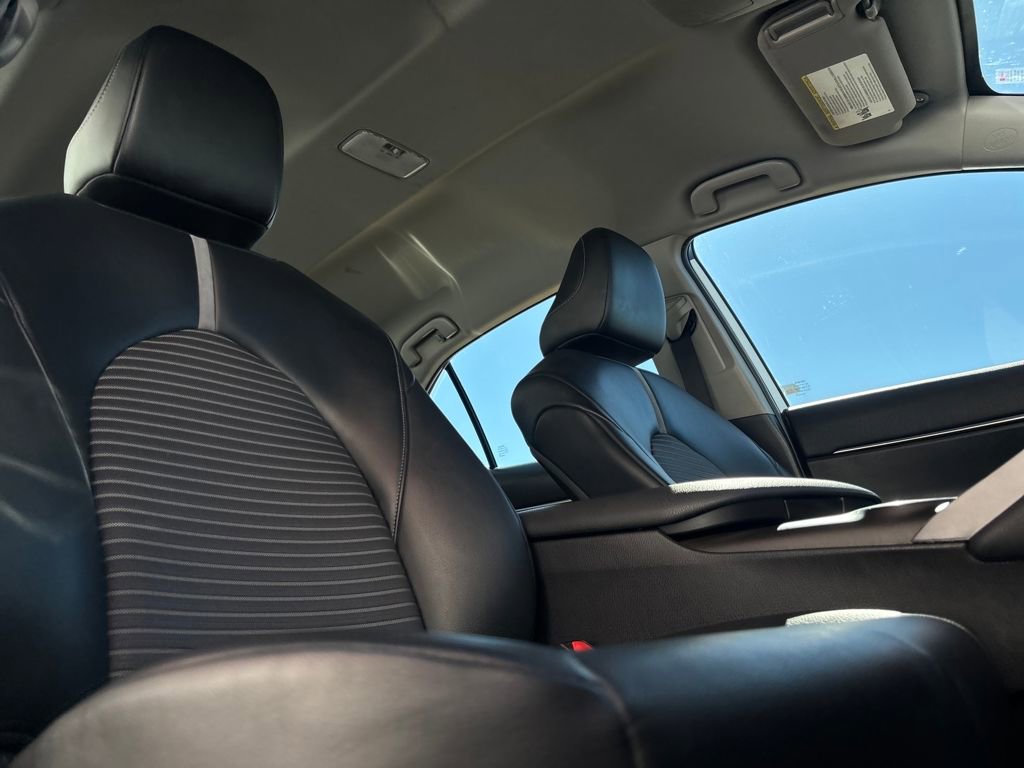 Used 2021 Toyota Camry SE image 23