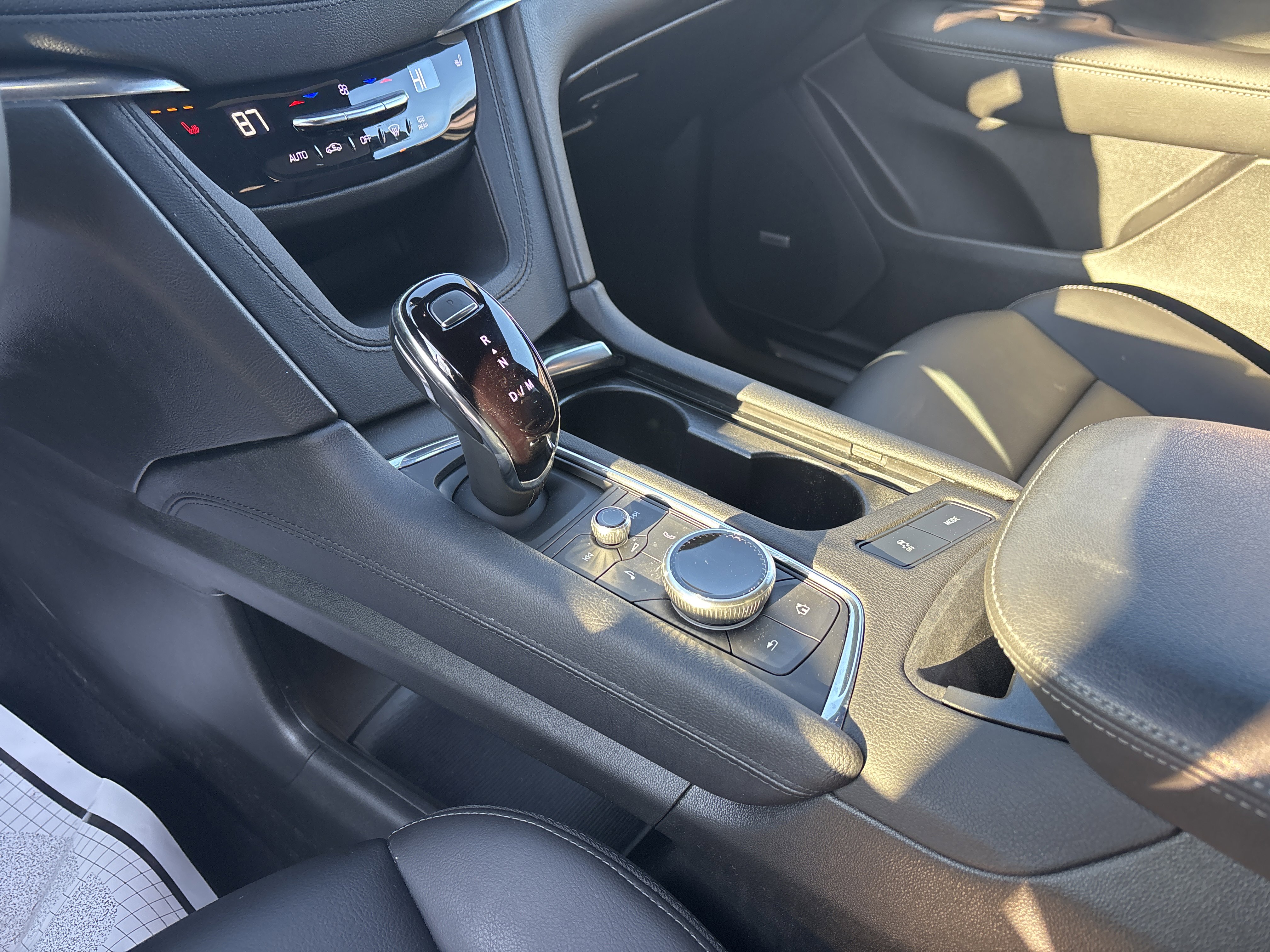 Used 2024 Cadillac XT5 Luxury image 25