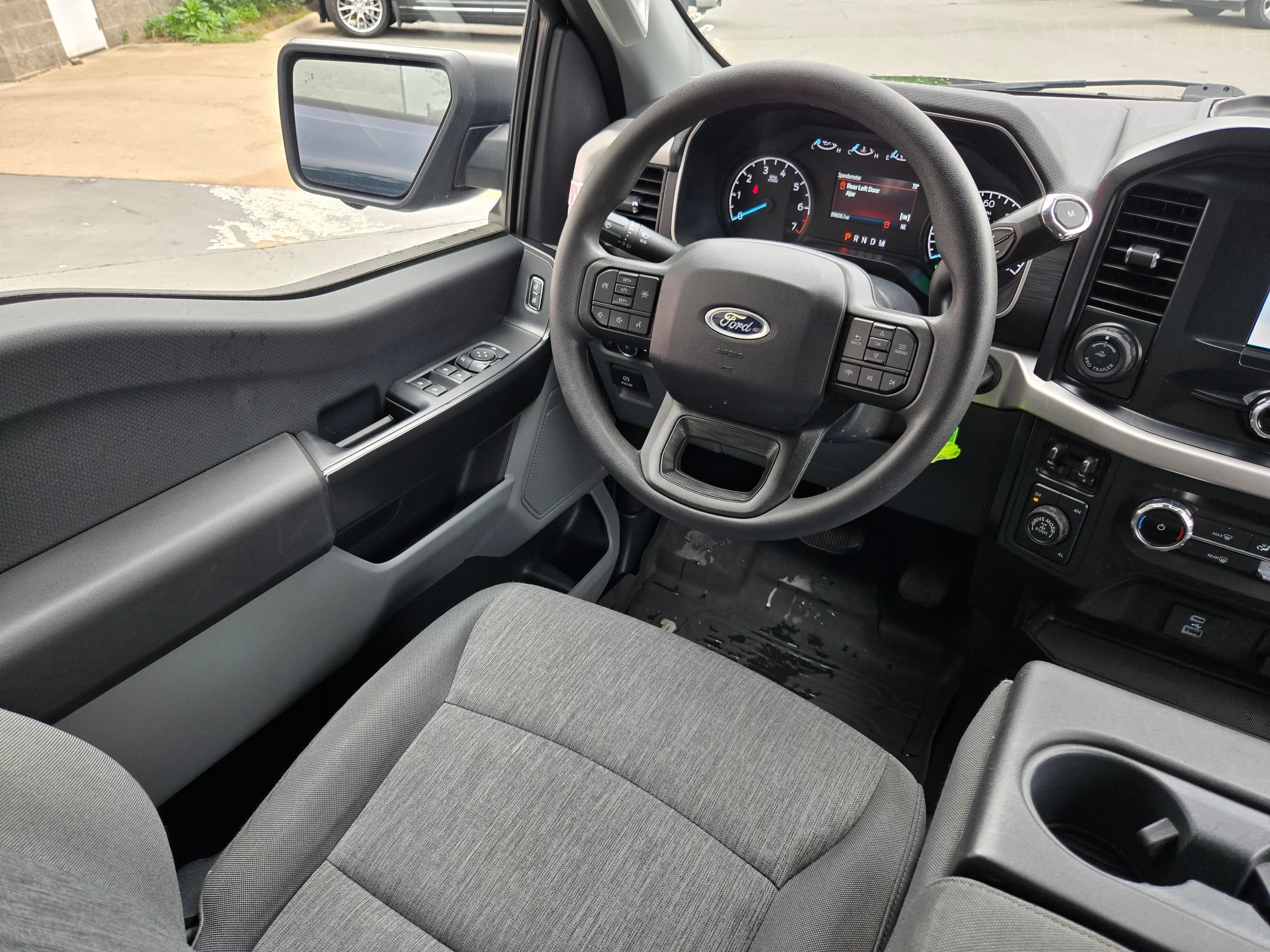 Used 2022 Ford F150 XL w/ Equipment Group 101A High AWD/4WD image 9
