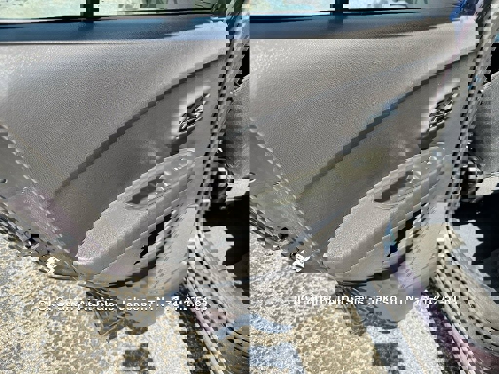 Used 2019 Chevrolet Trax LS image 17