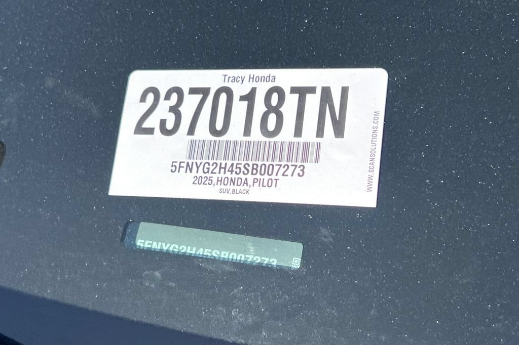 Used 2025 Honda Pilot EX-L image 3