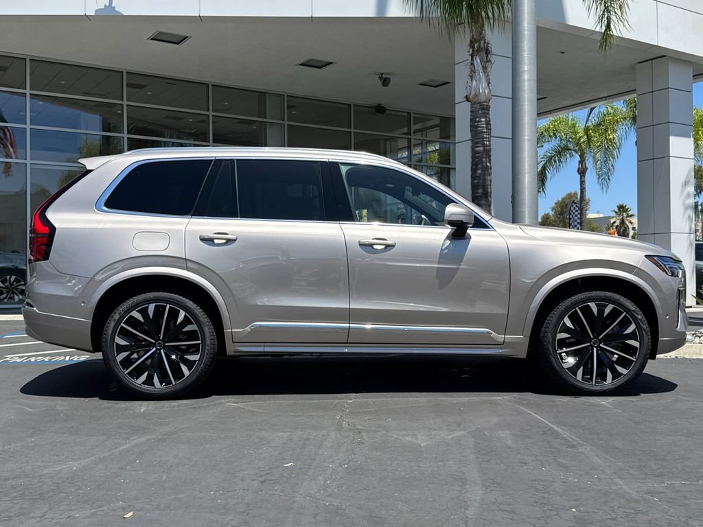 New 2026 Volvo XC90 T8 Plus AWD/4WD image 6