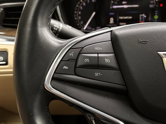 Used 2018 Cadillac XT5 FWD image 16