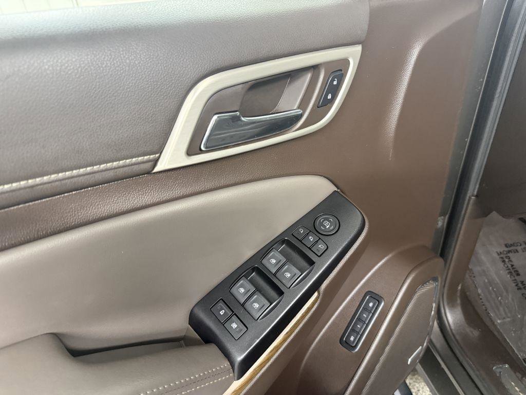 Used 2019 GMC Yukon XL Denali w/ Denali Ultimate Package image 25