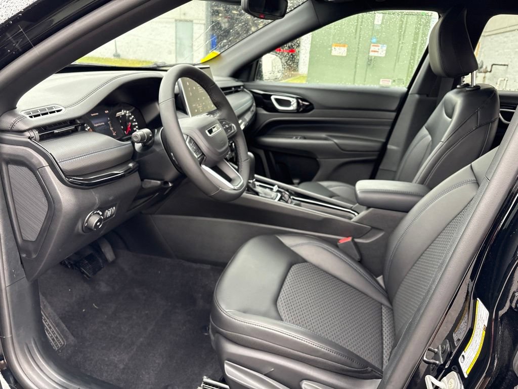 New 2026 Jeep Compass Latitude AWD/4WD image 7