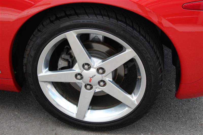 Used 2006 Chevrolet Corvette Convertible w/ Preferred Equipment Group RWD image 37