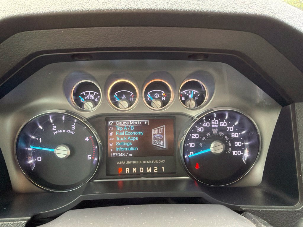 Used 2015 Ford F250 Lariat w/ Lariat Ultimate Package AWD/4WD image 36