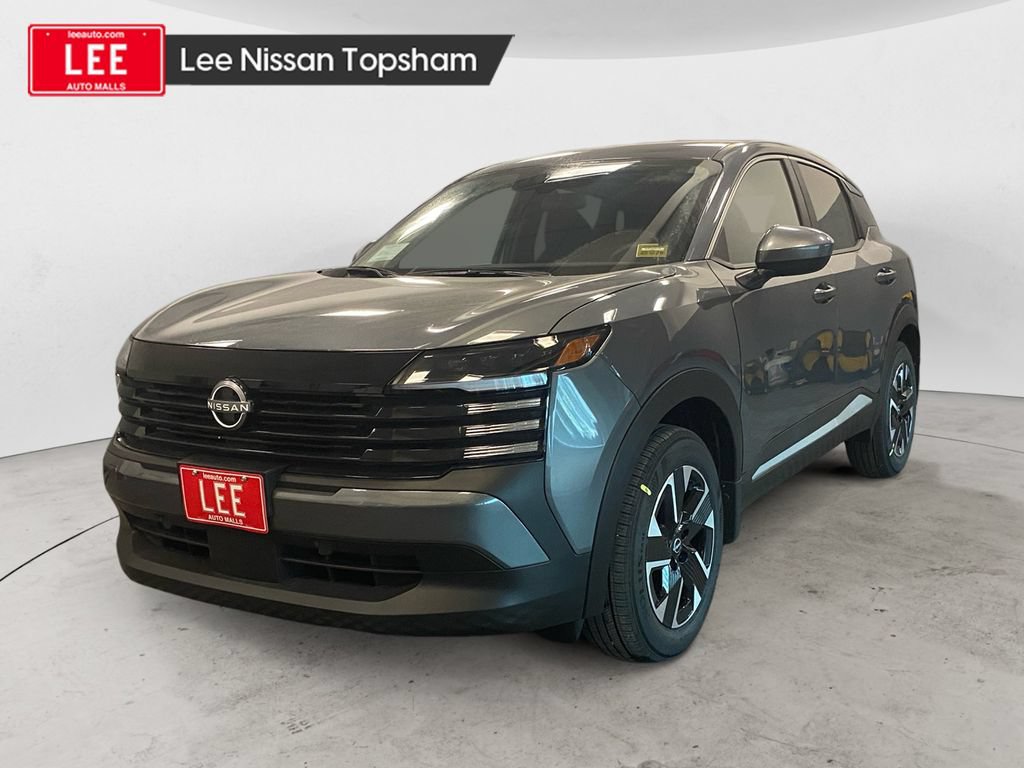 Used 2025 Nissan Kicks SV AWD/4WD image 1