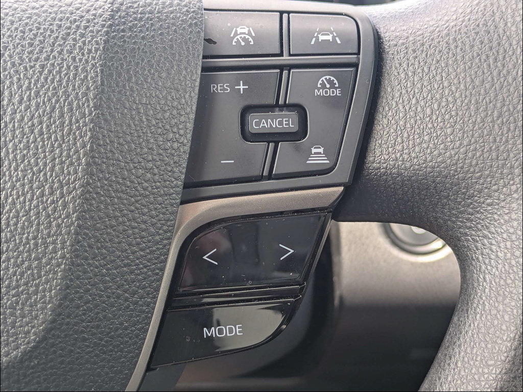 Used 2025 Toyota Camry LE FWD image 25