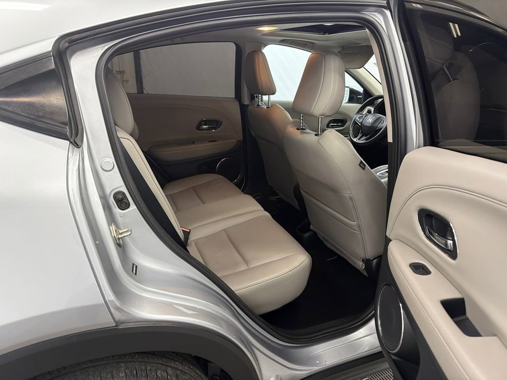 Used 2019 Honda HR-V EX-L image 16
