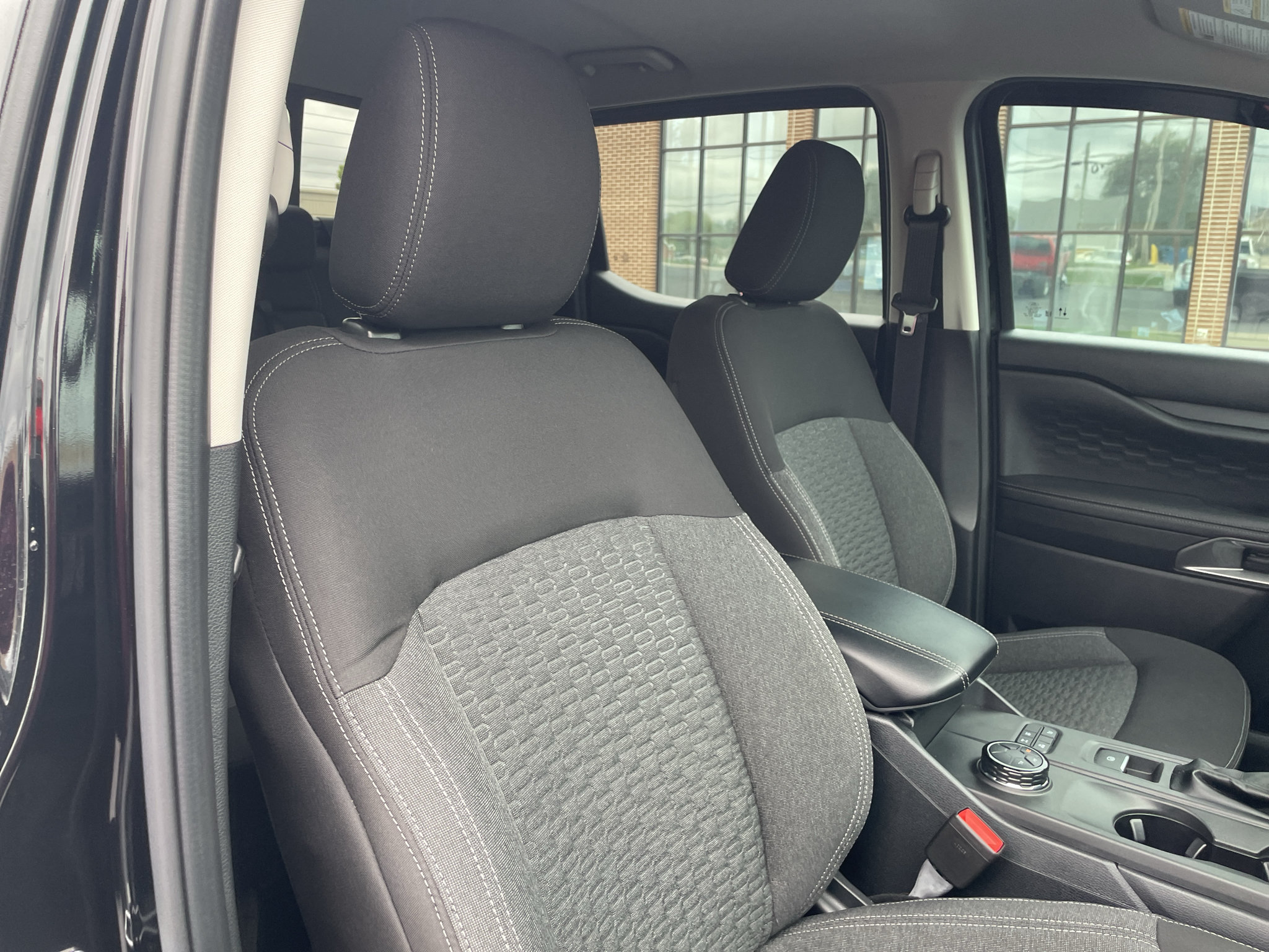 Used 2025 Ford Ranger XLT w/ Chrome Accent Package AWD/4WD image 29