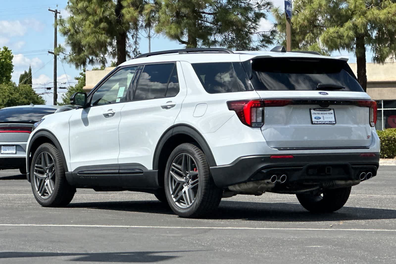New 2026 Ford Explorer ST w/ Sun And Sound Package AWD/4WD image 6