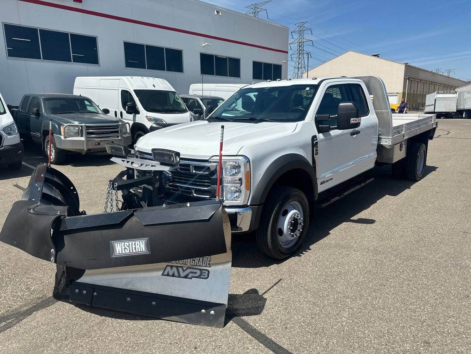 Used 2023 Ford F550 4x4 SuperCab Super Duty image 1