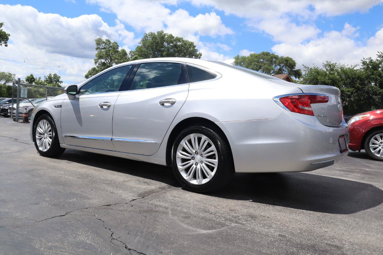 Used 2018 Buick LaCrosse Essence FWD image 3