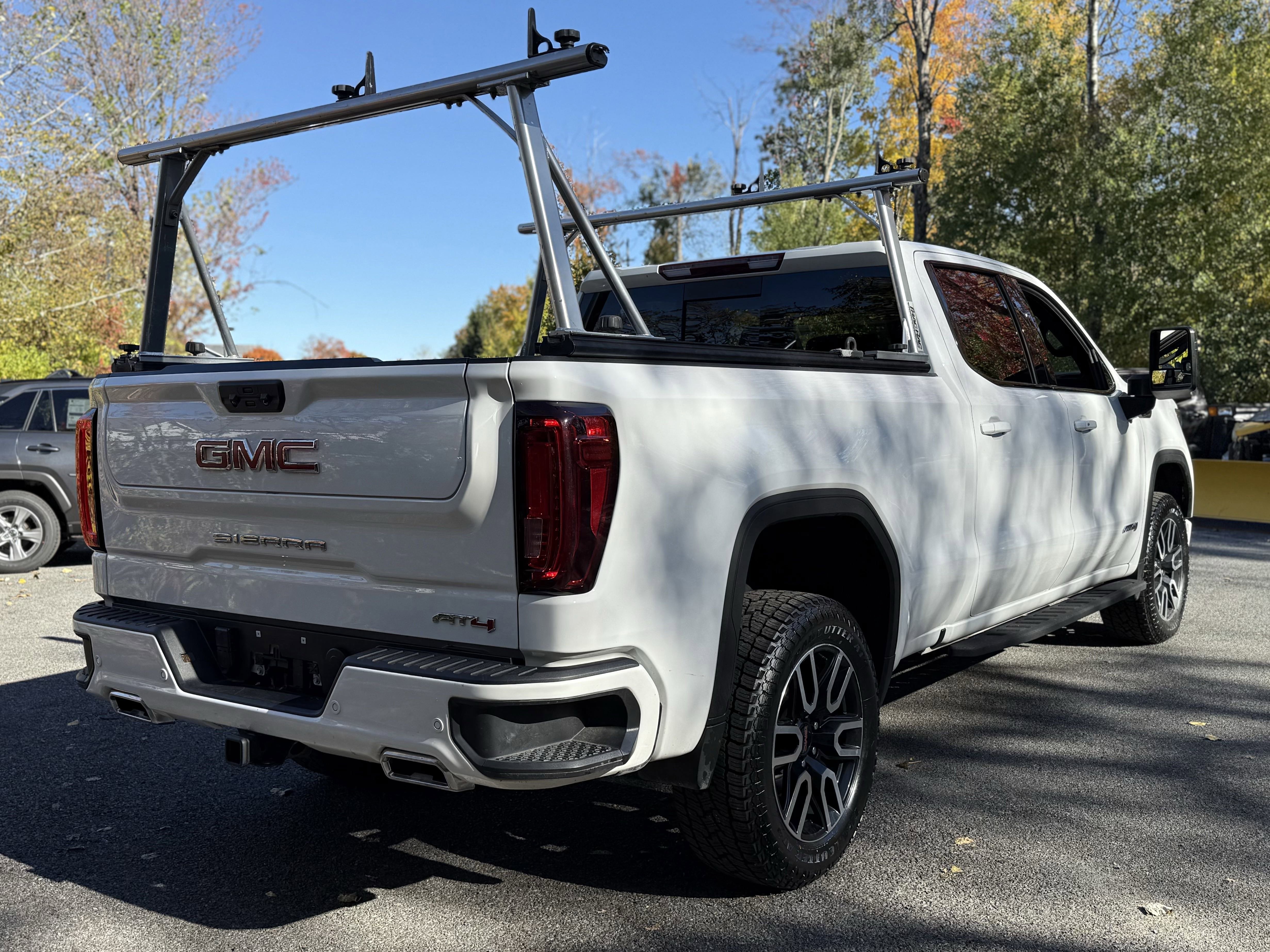 Used 2024 GMC Sierra 1500 AT4 w/ AT4 Premium Package image 11