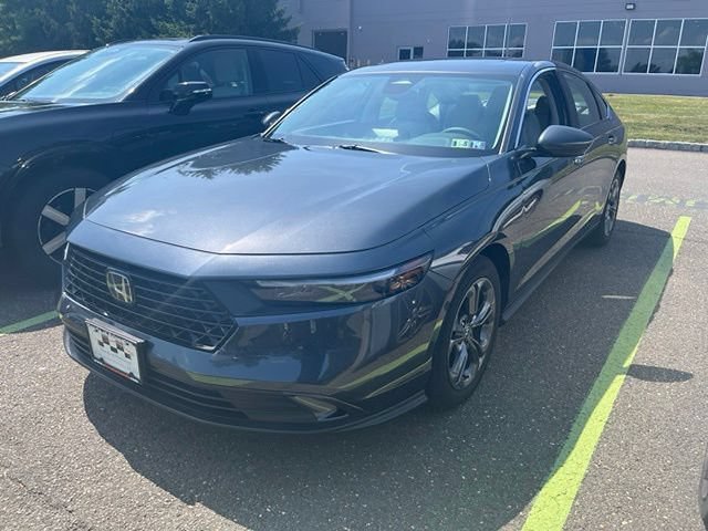 Used 2023 Honda Accord EX image 3
