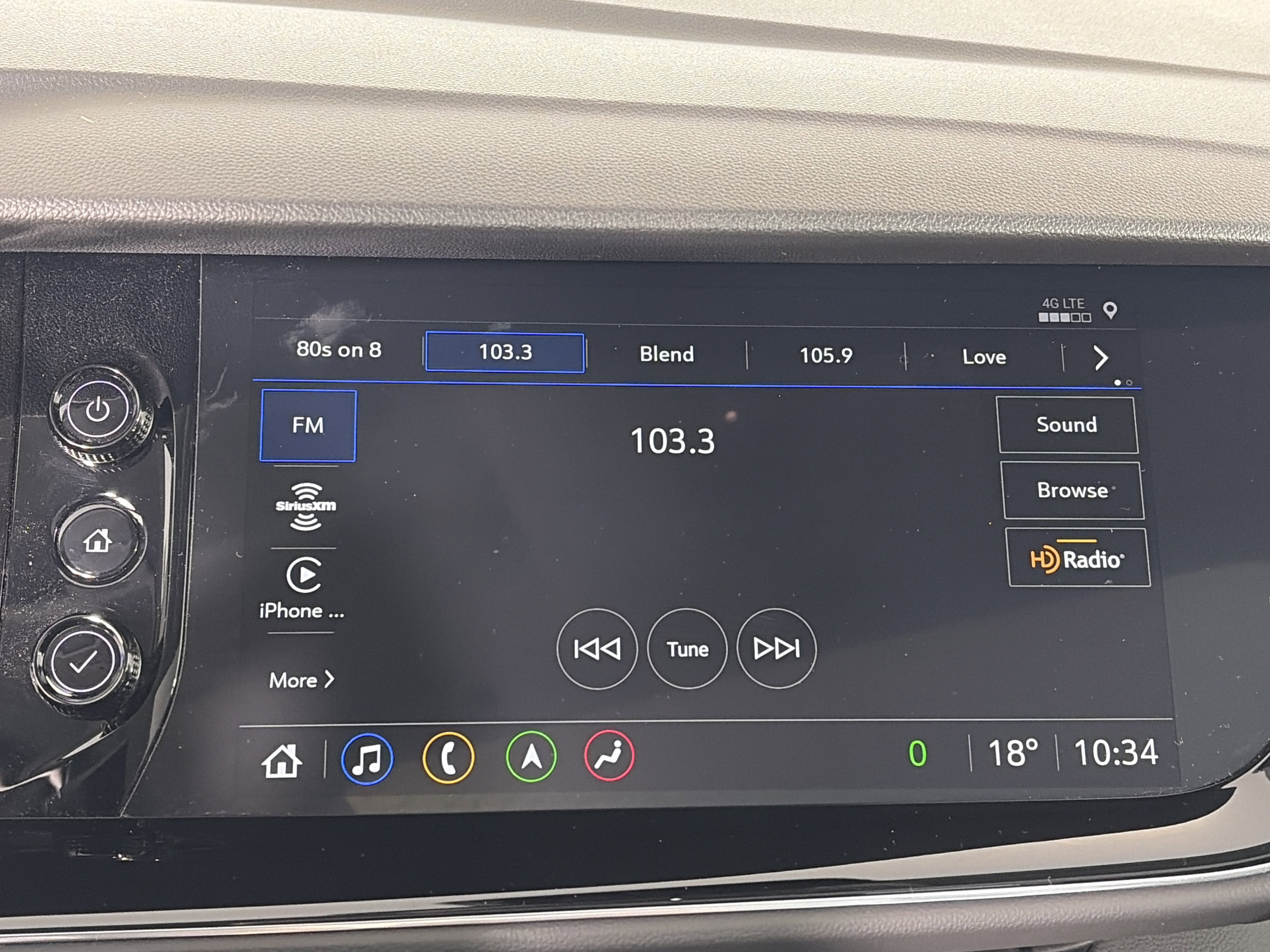 Used 2023 Buick Envision Avenir image 22